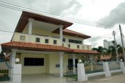 Eakmongkol Village 6 дома Продажа в Джомтьен