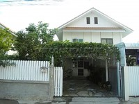 Dhewee Village дома Продажа в Восточная Паттайя