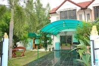 Ngam Charoen Village 1 дома Продажа в  Восточная Паттайя
